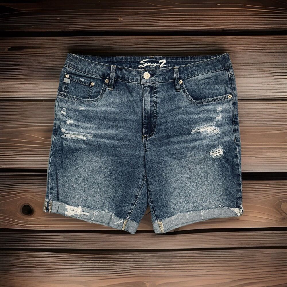 Seven7 Relaxed Bermuda Shorts 10/12 (W34 Inseam 7.5) Blue Distressed Cuff Womens